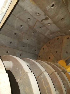 سنگ شکن چکش دو روتر 180kw با 36 چکش و تحمل آب بیش از 8.5 درصد برای پردازش مواد معدنی