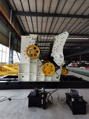 تجهیزات سنگ شکن آسیاب چکشی HC1200*2A 380V برای پردازش مواد معدنی