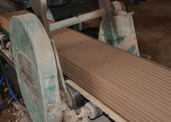 Fly Ash ماشین آجر خاک رس اتوماتیک دستگاه قالب گیری آجر توخالی با خشک کن